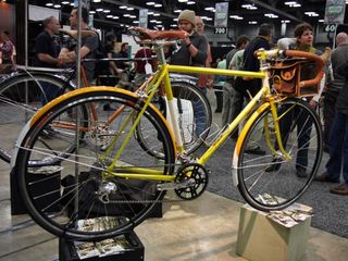 Yipsan also showed off this metallic yellow randonneur bike.