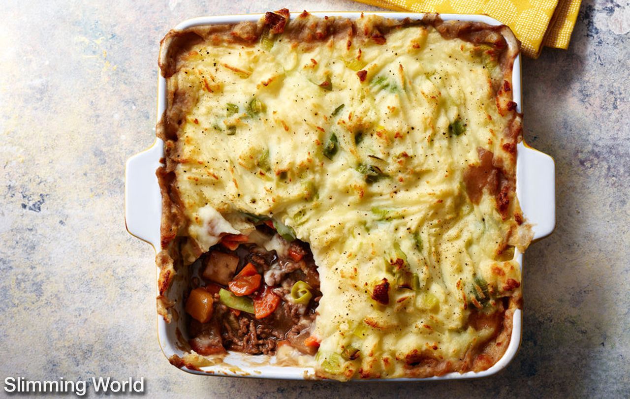 Slimming World's cottage pie | British Recipes | GoodtoKnow