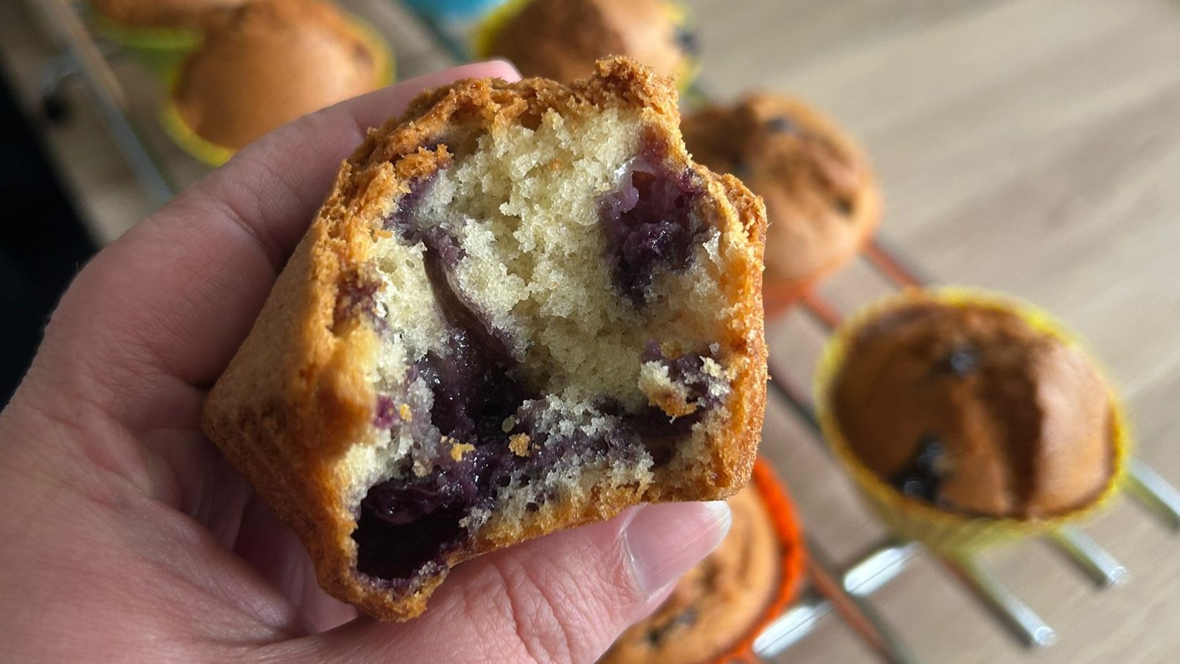 Inside muffin cooked with Philips 1000 Series Dual Basket Air Fryer