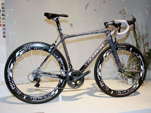 Trek recently hired designer Stacey Carnell away from Burton, who brings her considerable design talents to the company's WSD range of products.