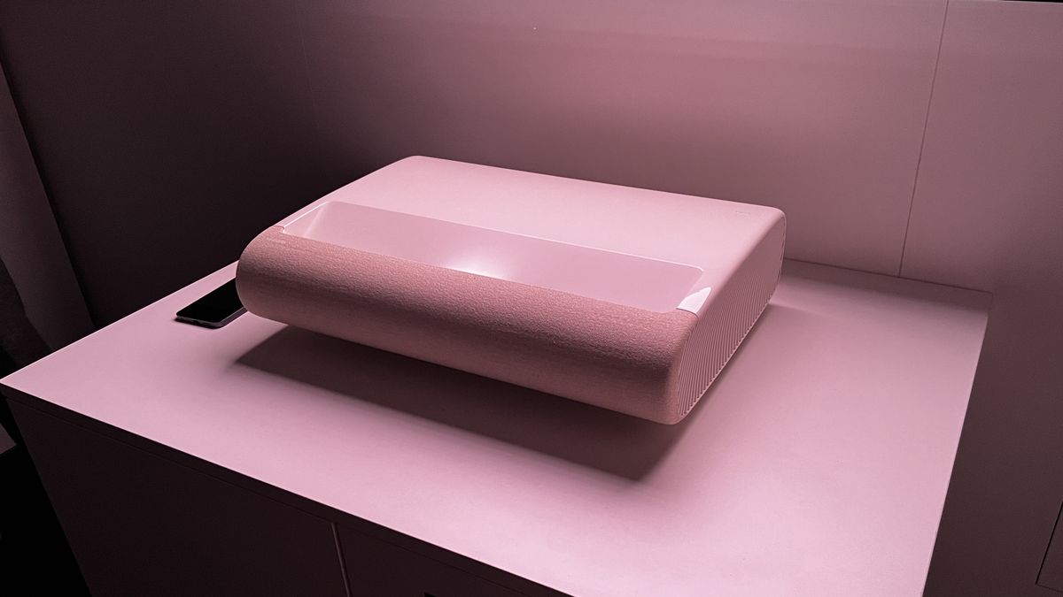 I tried Samsung's new 4K projector with builtin Dolby Atmos speakers