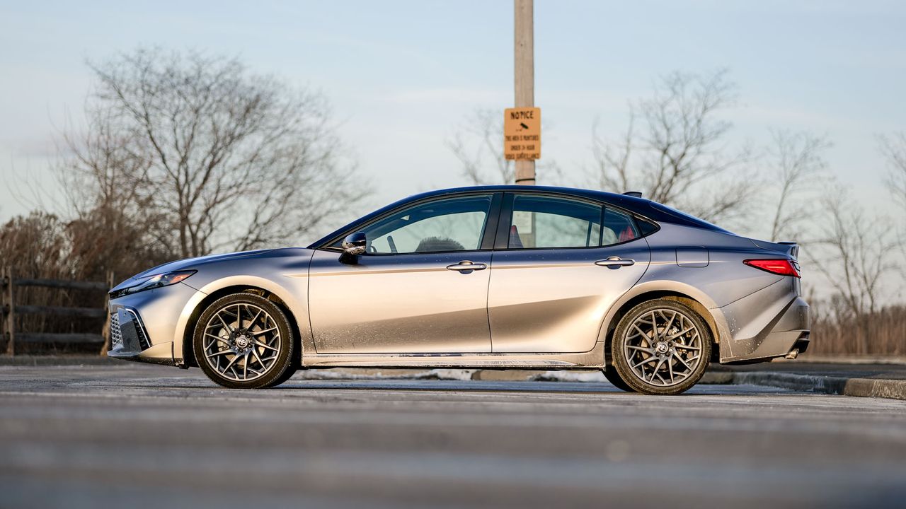 2025 Toyota Camry Hybrid XSE test drive review.