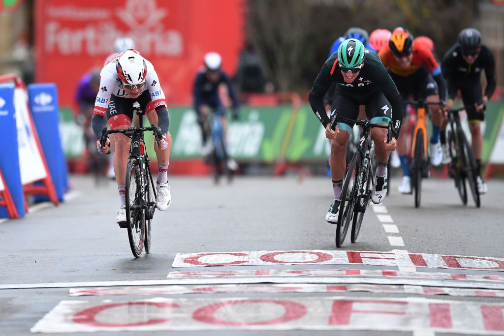 PUEBLA DE SANABRIA SPAIN NOVEMBER 05 Arrival Sprint Jasper Philipsen of Belgium and UAE Team Emirates Pascal Ackermann of Germany and Team BORA Hansgrohe during the 75th Tour of Spain 2020 Stage 15 a 2308km stage from Mos to Puebla de Sanabria 924m lavuelta LaVuelta20 La Vuelta on November 05 2020 in Puebla de Sanabria Spain Photo by David RamosGetty Images