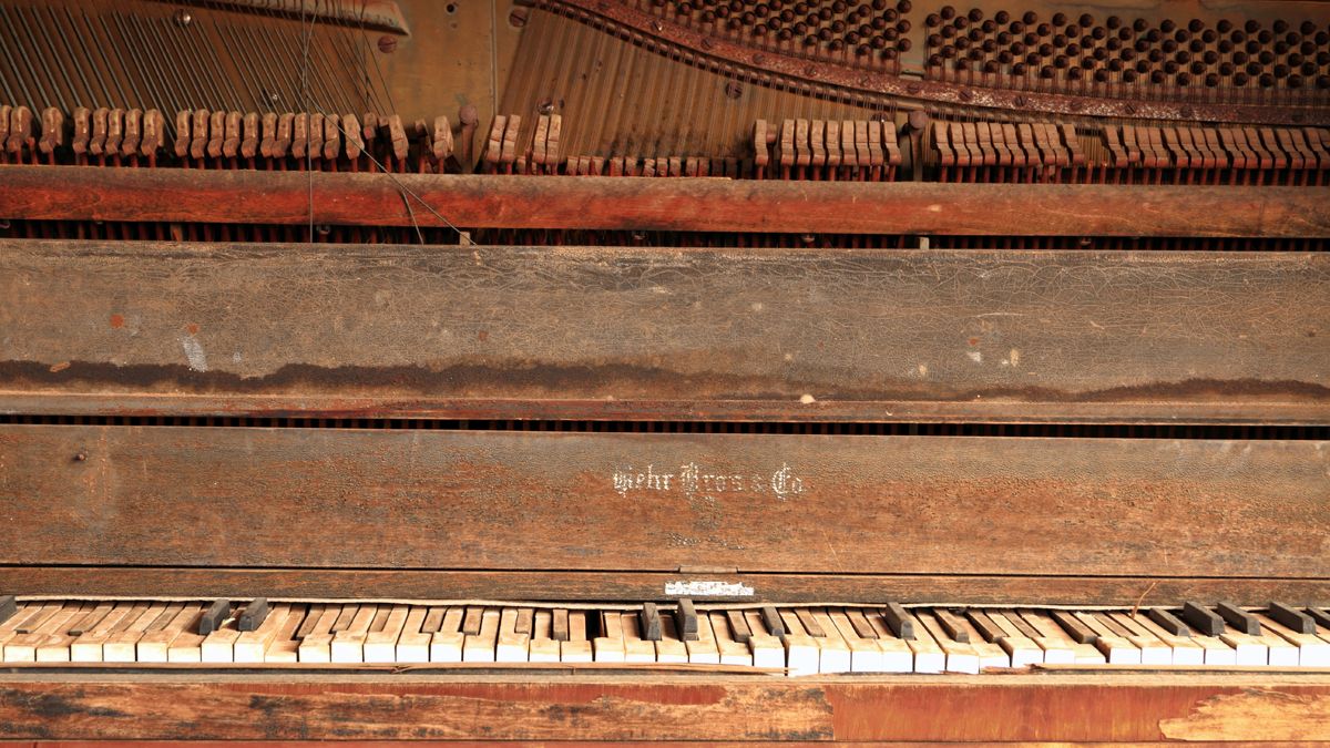 Old damaged piano