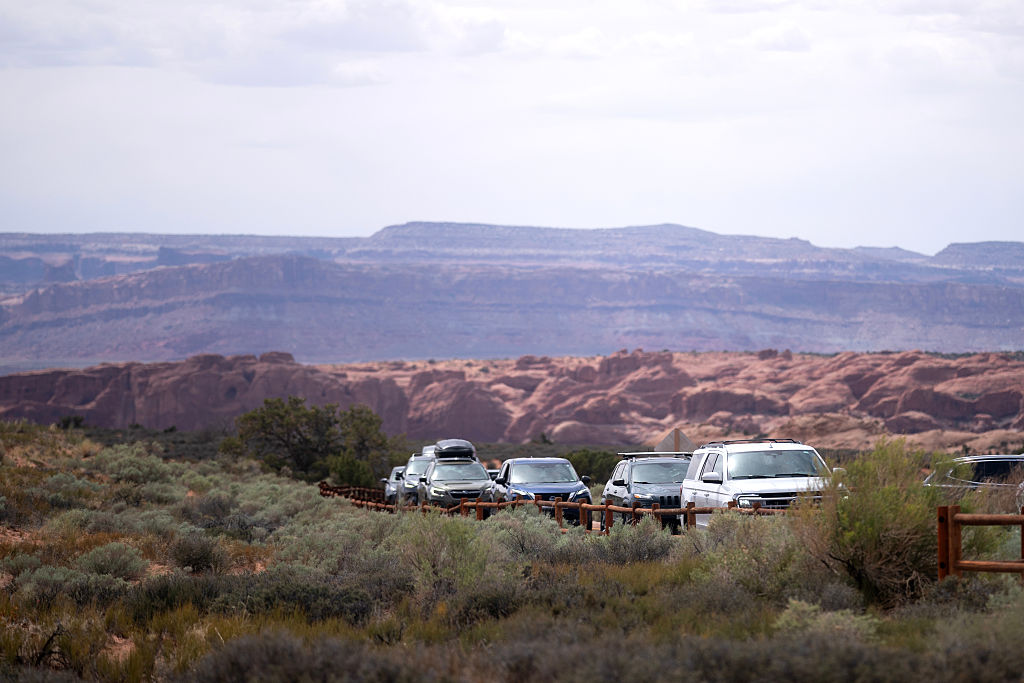 Cars queue for Arches National Park