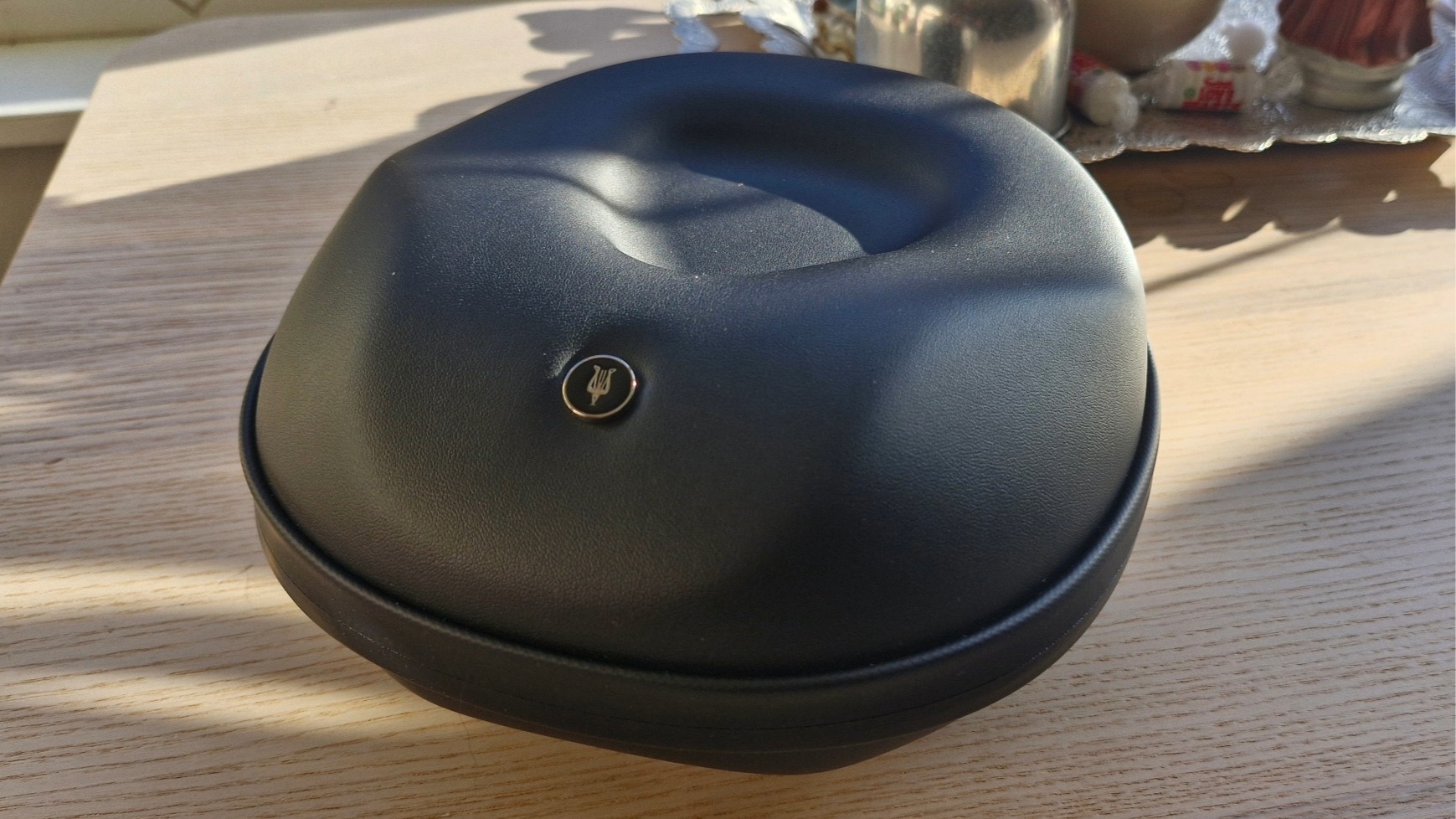 Meze Audio 99 Classics 2nd Gen hard carry case