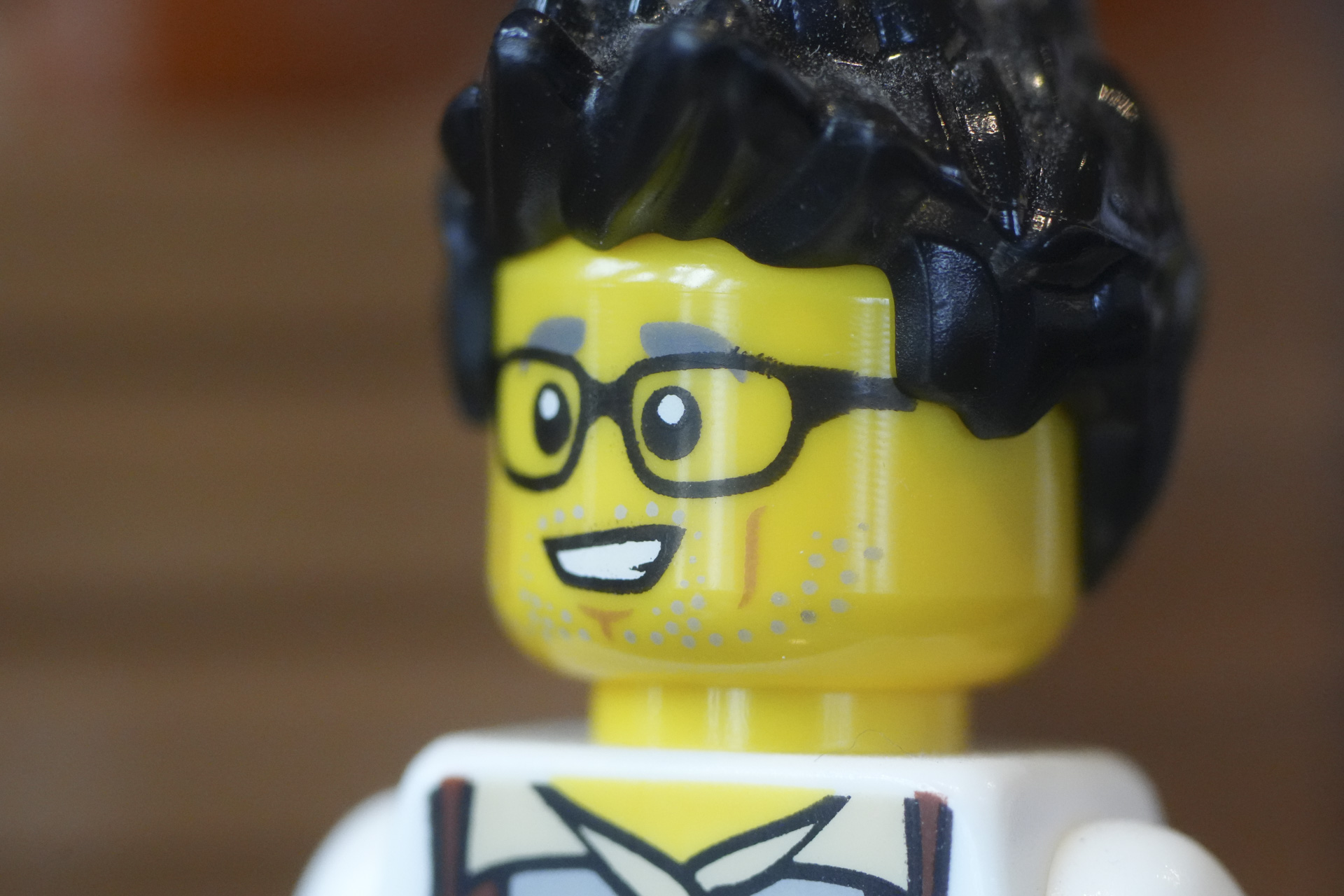 Macro 1.0x magnification of a lego figure, made with the Sony FE 70-200mm F4 G OSS II lens and 2x teleconverter