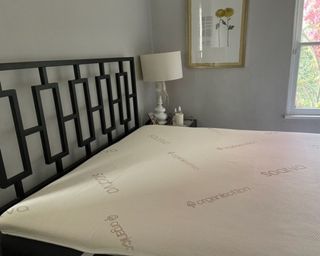 Saatva foam mattress topper review