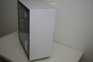 NZXT H710i