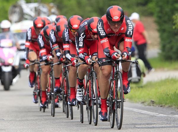 BMC tries to defend the lead of Taylor Phinney