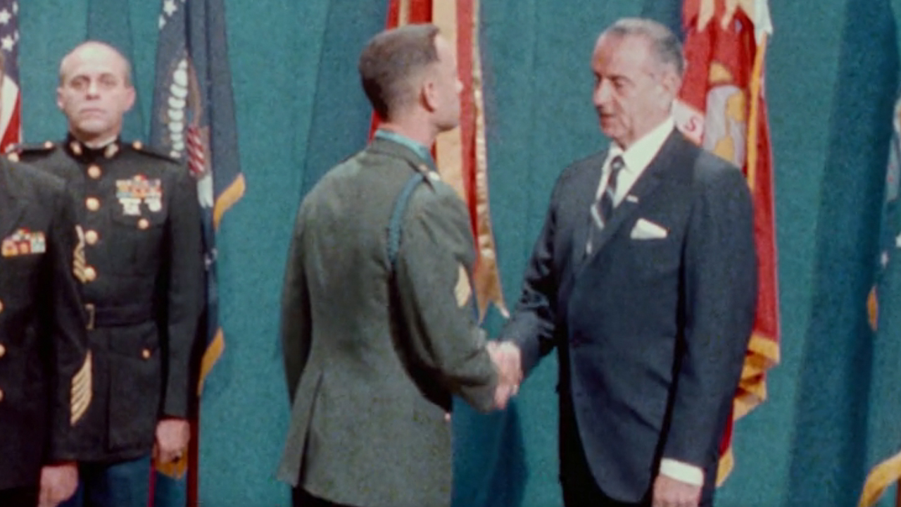 Forrest Gump meeting Lyndon Johnson on TV in Forrest Gump