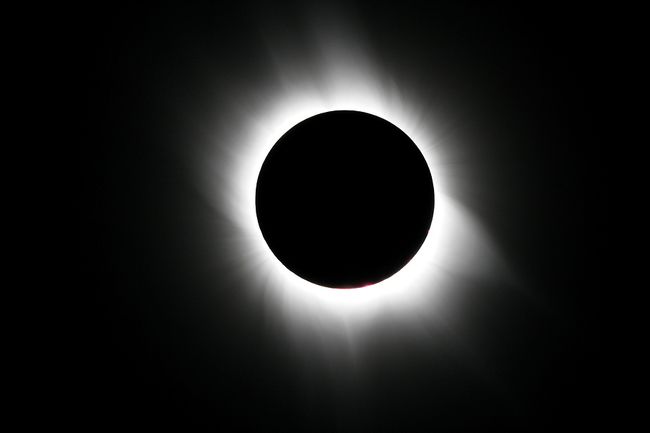 Total Solar Eclipse: Stages of Today's Sun-Moon Line Up Explained | Space