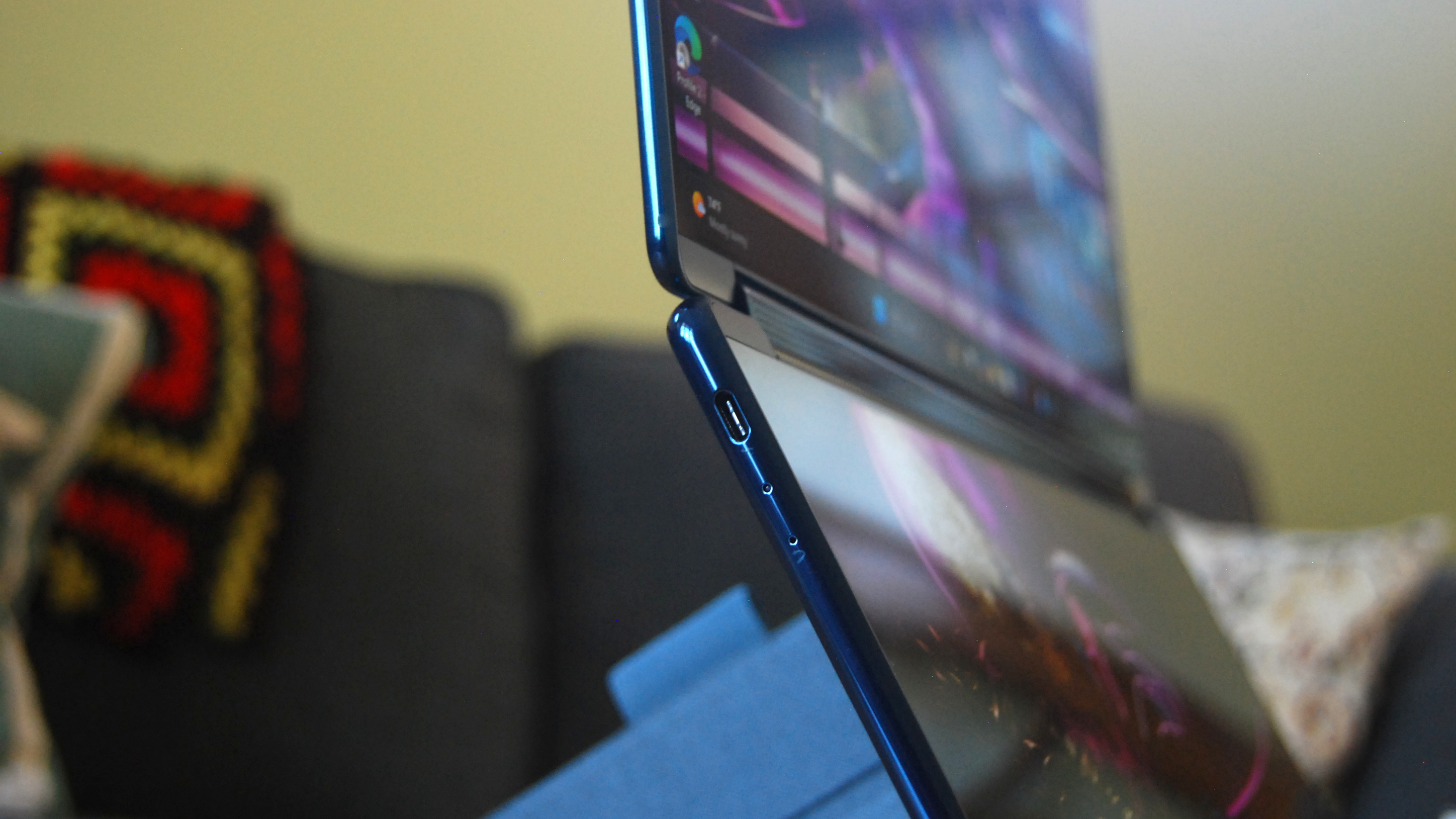 Lenovo Yoga Book 9i (Gen 10)
