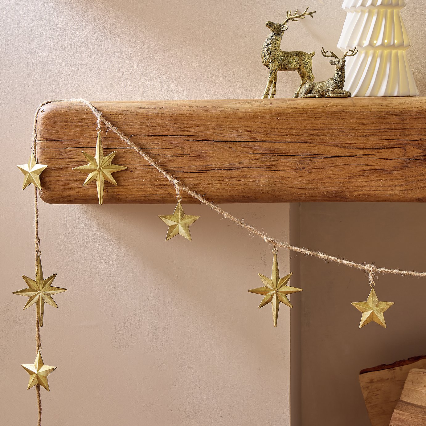 Habitat Gold Coloured Vintage Iron Star Chain Garland