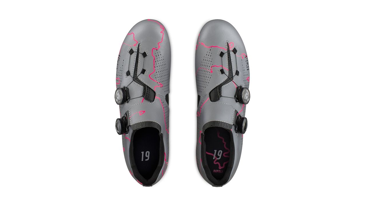 The shoes pay homage to the centenary of the first Giro after the end of the Great War