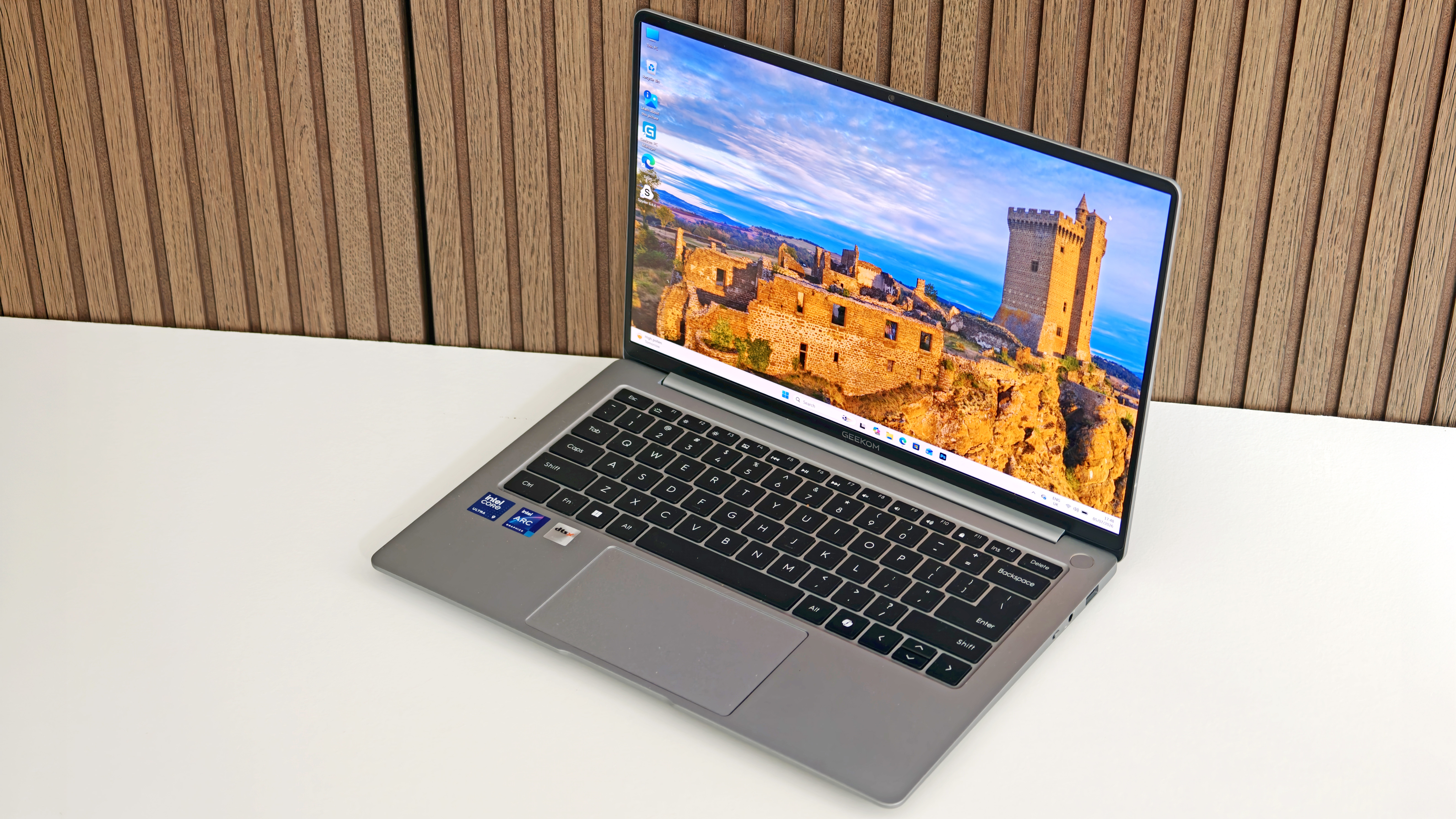 Geekom GeekBook X14 Pro