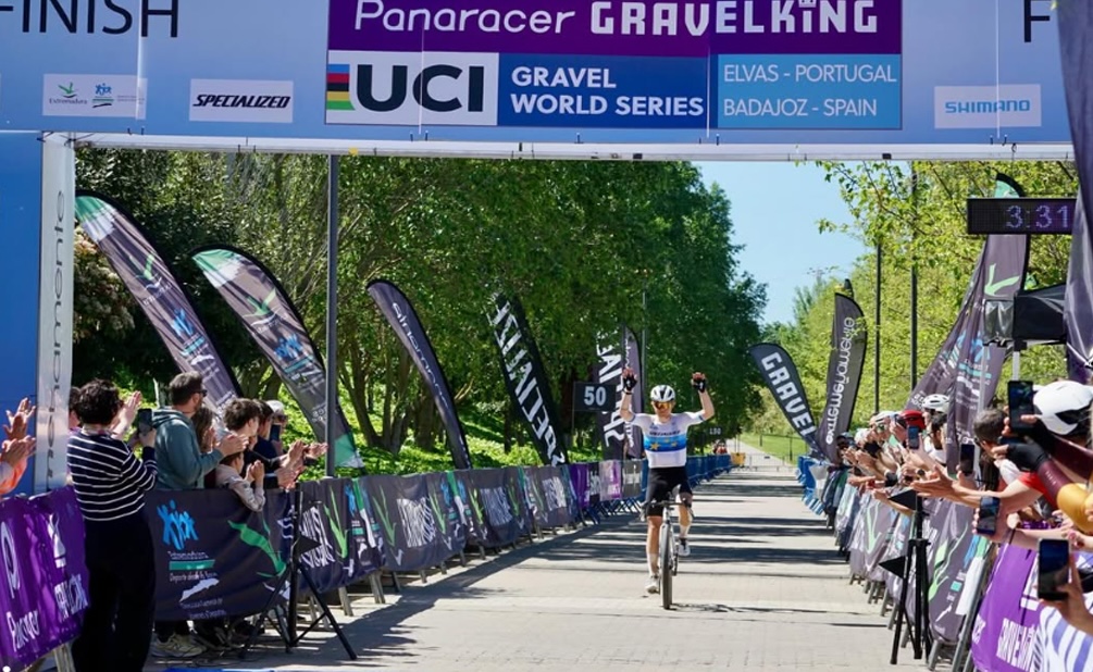 Mads Würtz Schmidt (Denmark) rode in his European Gravel champion's jersey to an emphatic win at 114 Gravel Race, a route that links Portugal and Spain