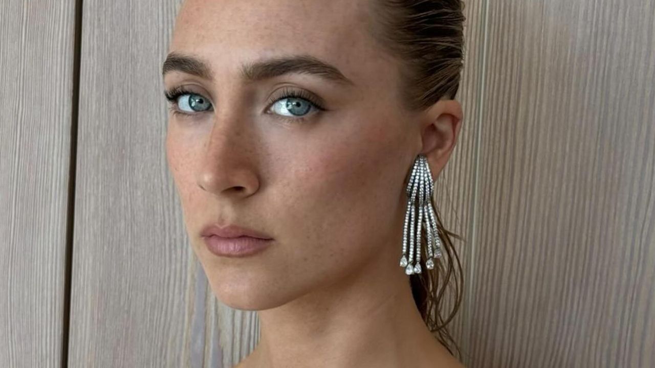 Saoirse Ronan wearing diamond earring