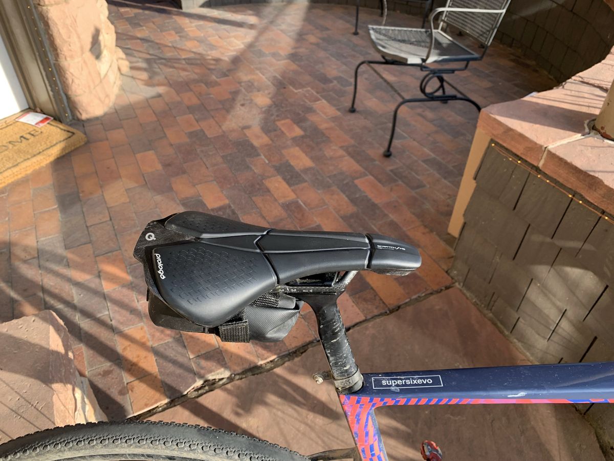 Lachlan Morton's Cannondale SuperSix Evo