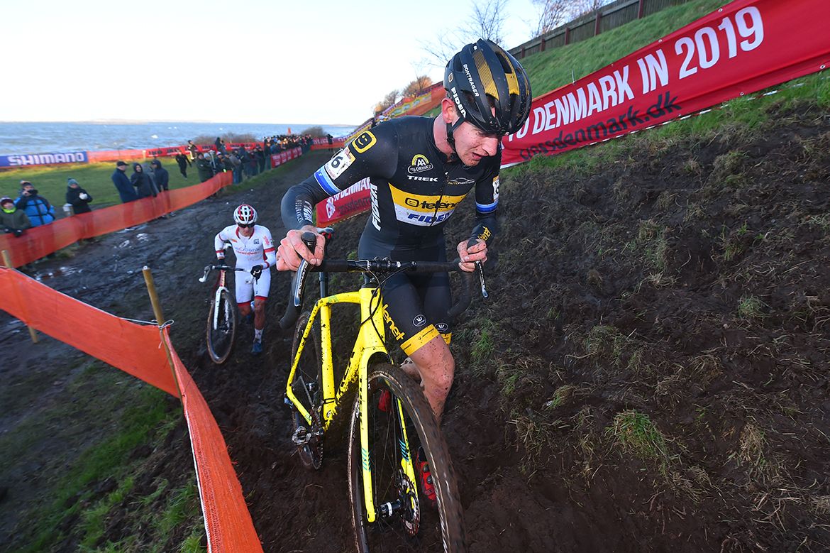 Toon Aerts (Telenet Fidea) in the lead
