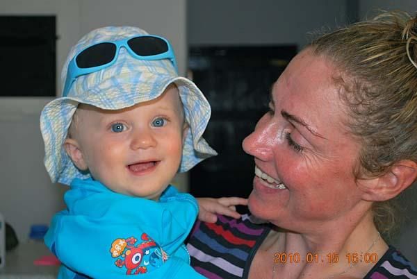 Gunn-Rita Dahle Flesj&aring; and her son Bj&oslash;rnar spent some of the winter in Lanzarote.