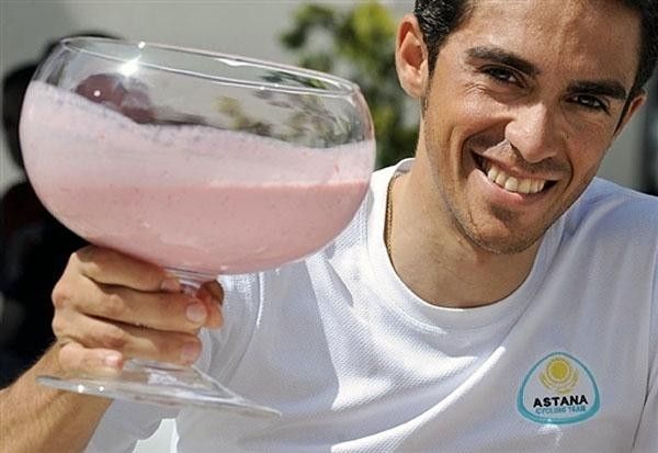 Everything is pink for Alberto Contador (Astana)