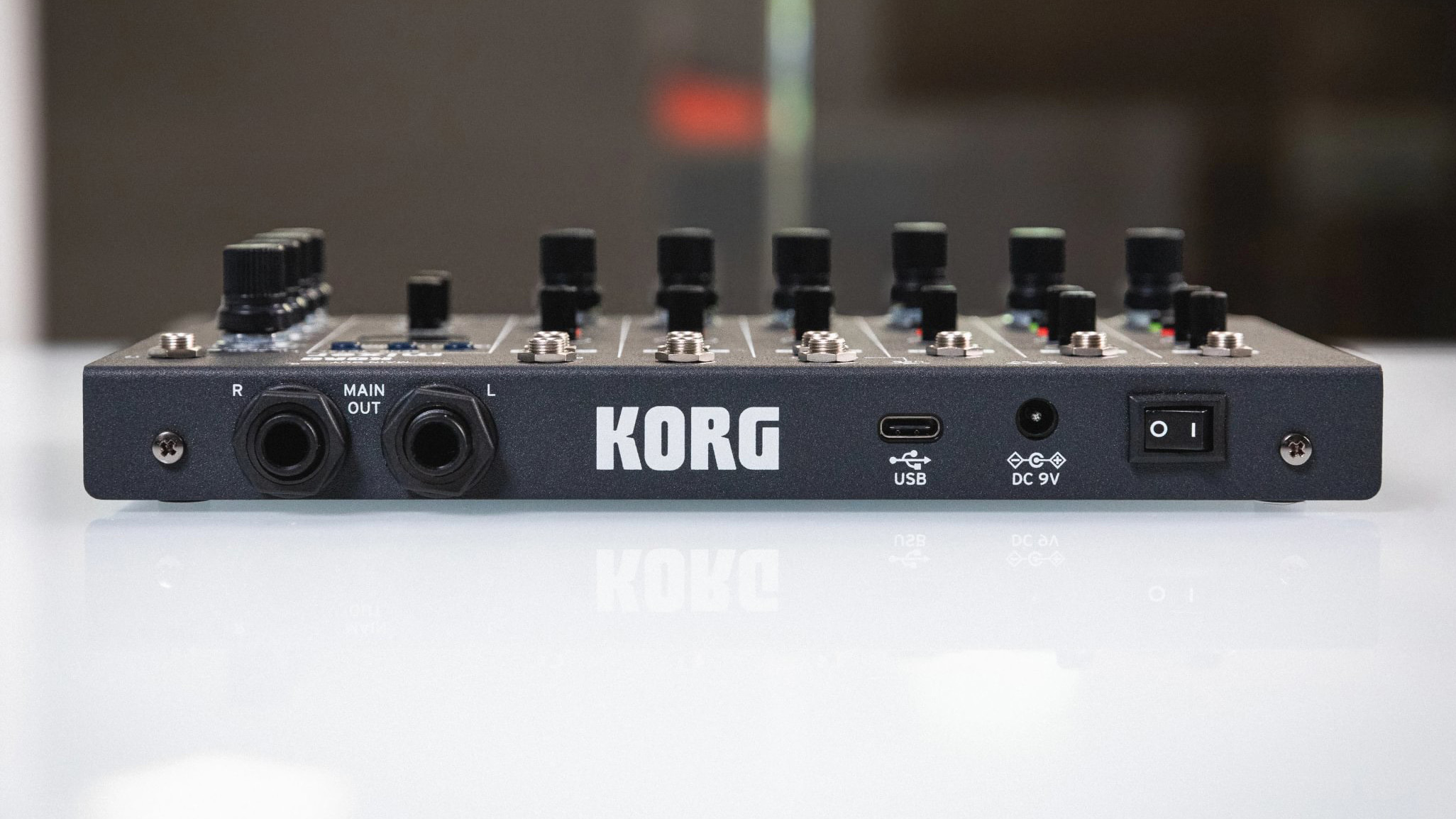 Korg NTS-4 mixer rear panel
