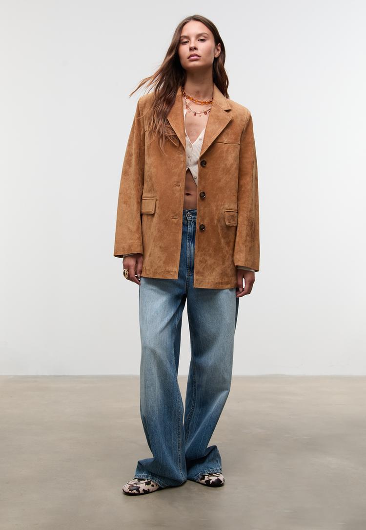  Stradivarius Relaxed Suede Blazer
