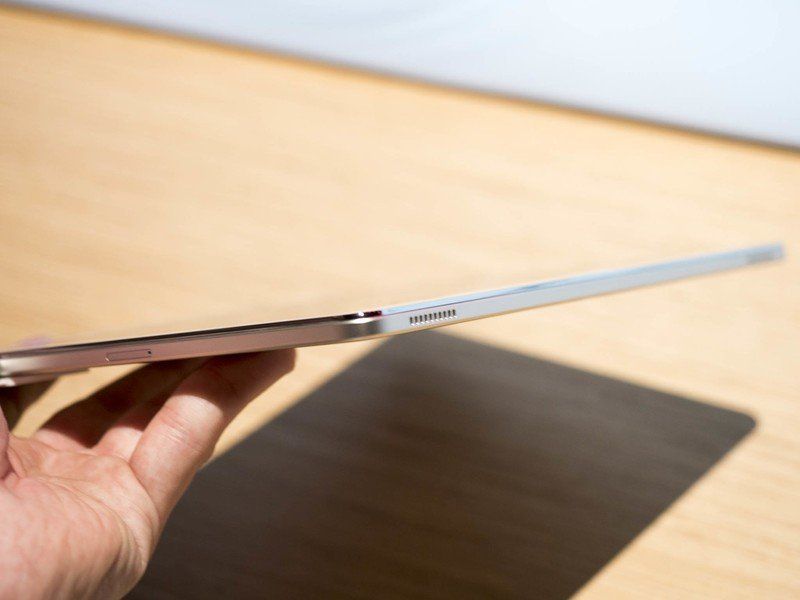 MediaPad M2 10.0 side
