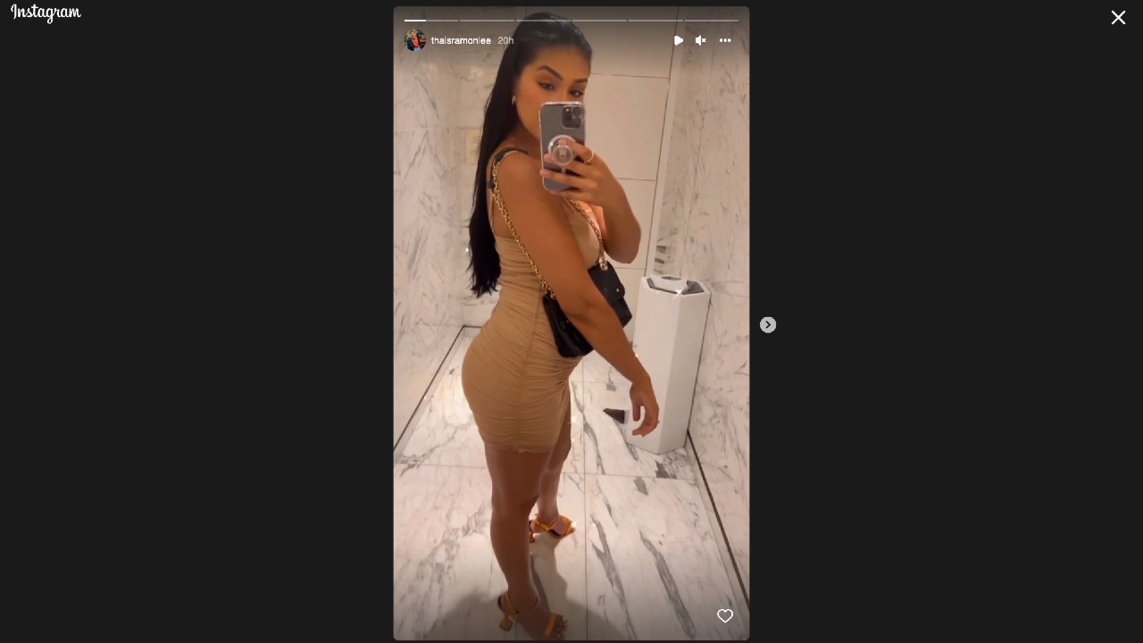 Thais posing on Instagram