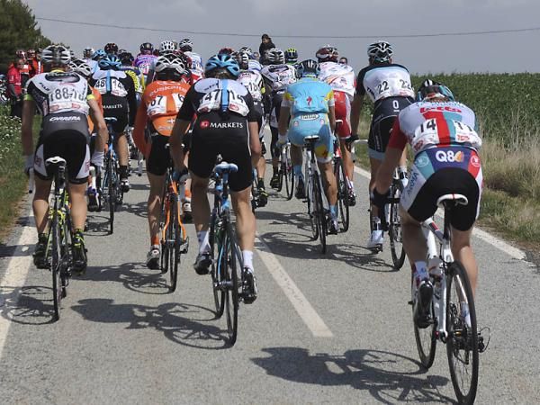 Gert Dockx isn't enjoying life at the back of the bunch.