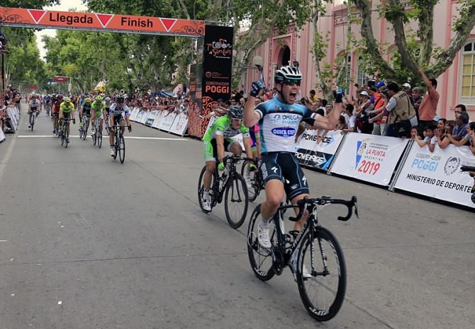 In his first race for new team Omega Pharma-Quick Step, Mark Cavendish delivers a victory.