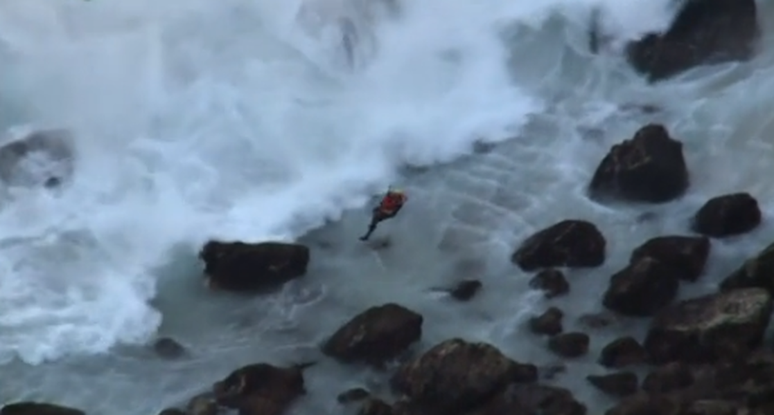 Couple dies taking cliff selfie