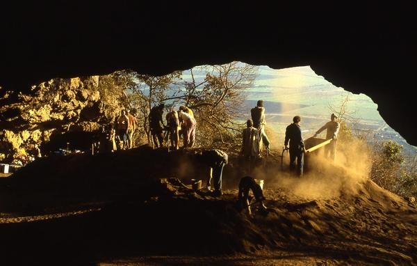 Border Cave archaeology dig.