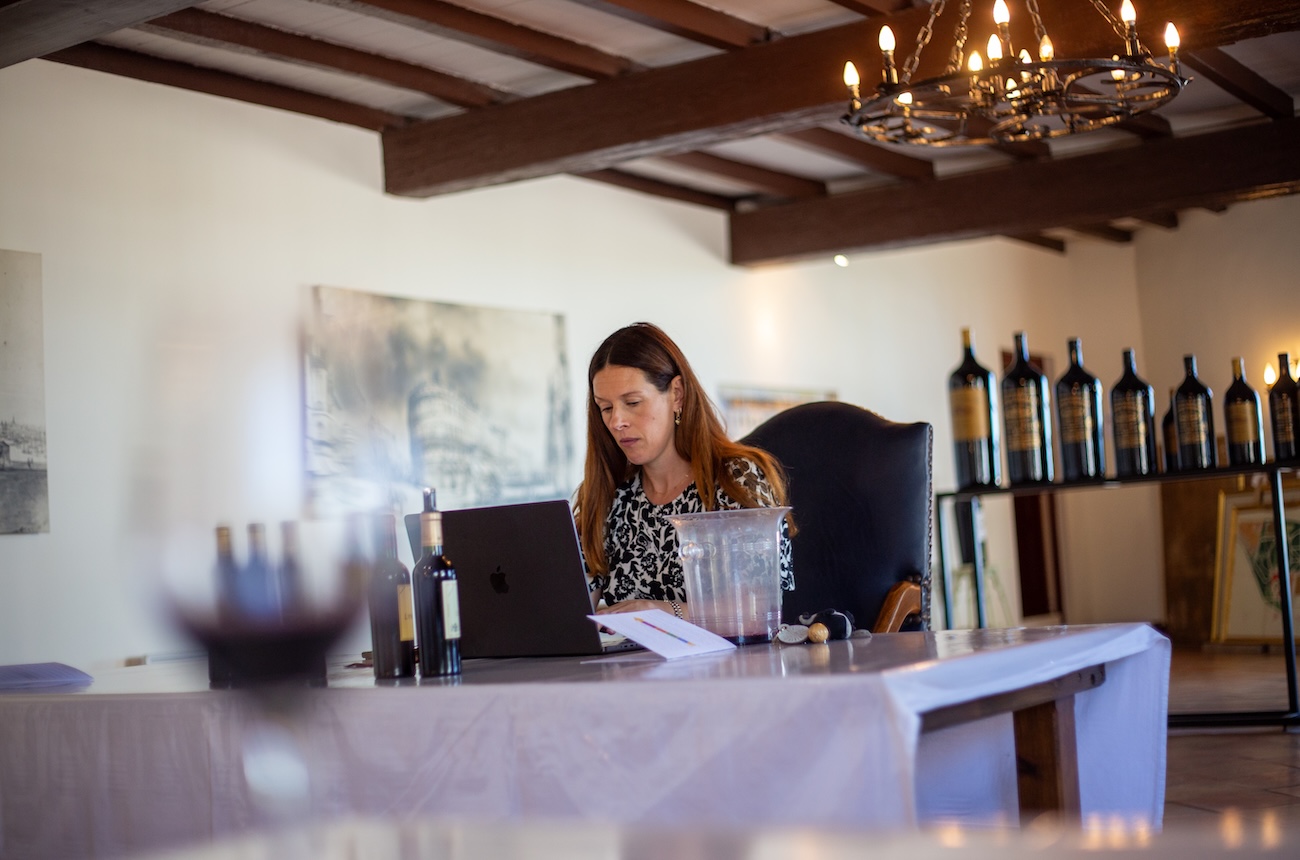 Georgie Hindle tasting en primeur
