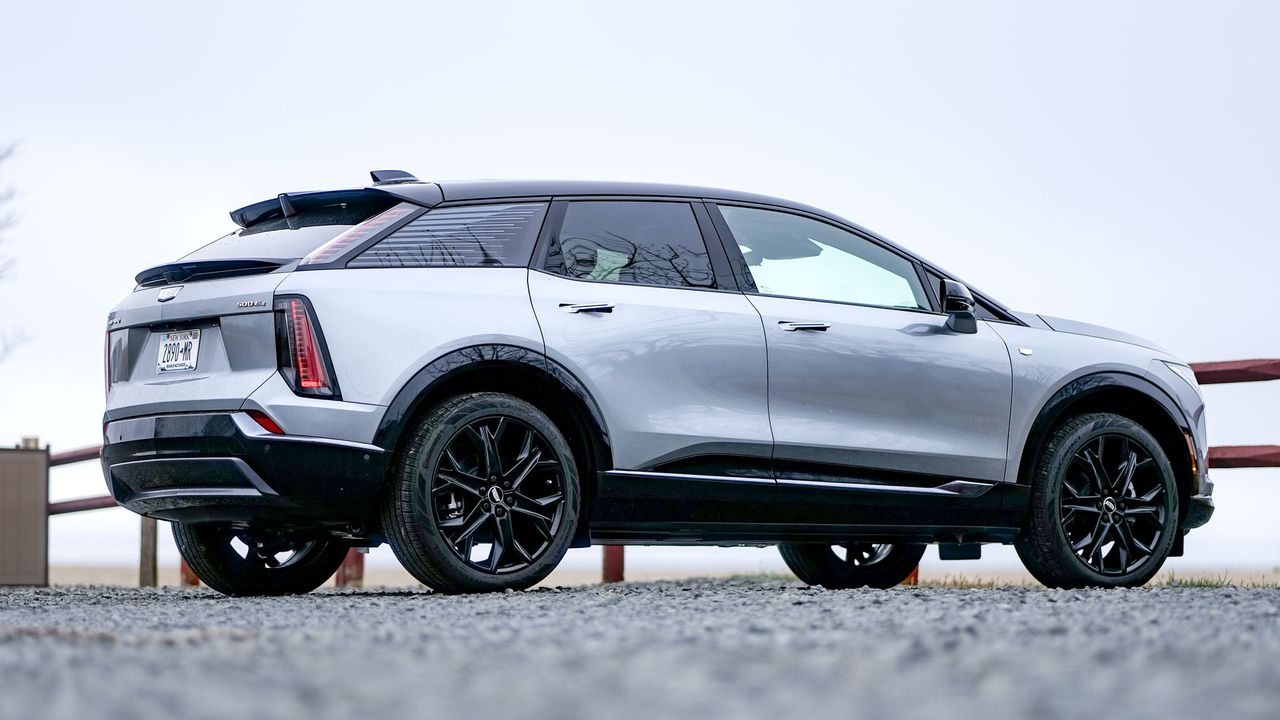2025 Cadillac Optiq Sport 2 test drive.