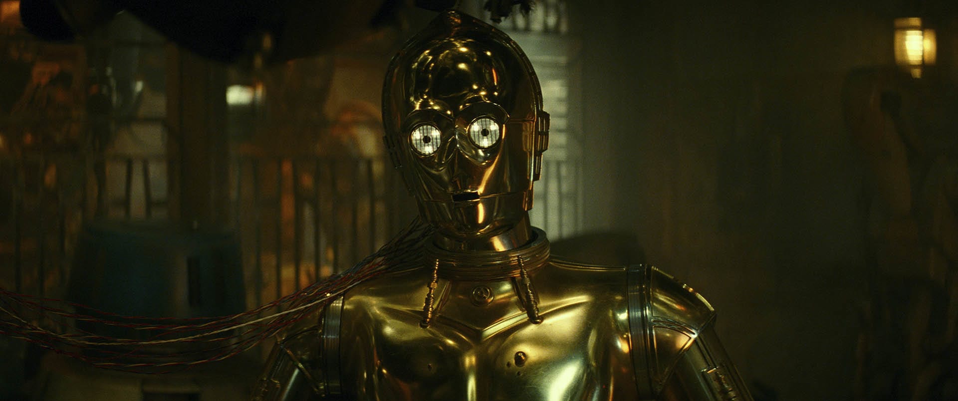 Exclusive Interview: C3P0 and Chewbacca talk Star Wars