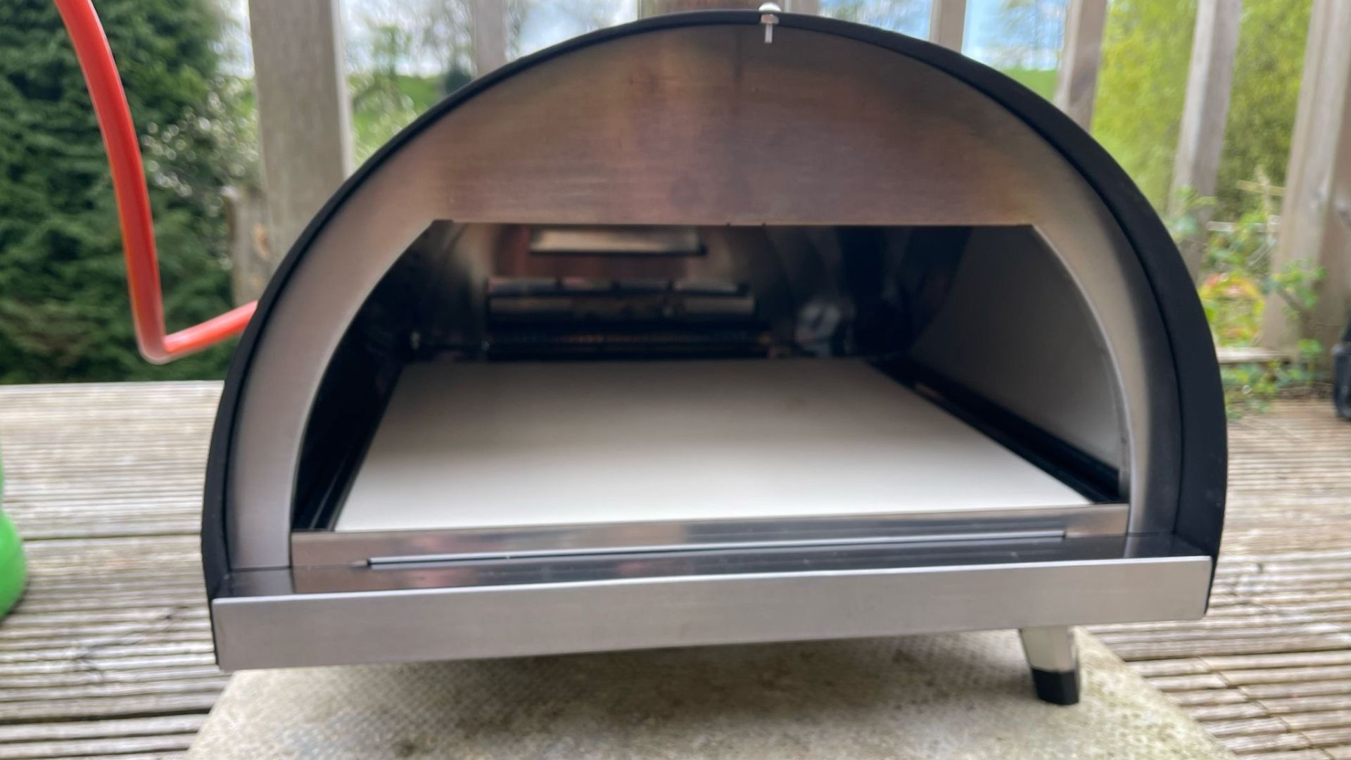 Woody Pizza Oven set up