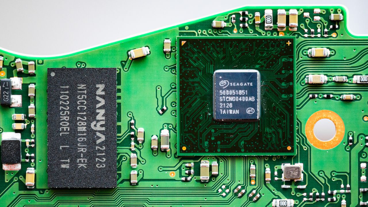 Seagate SkyHawk AI 20TB HDD