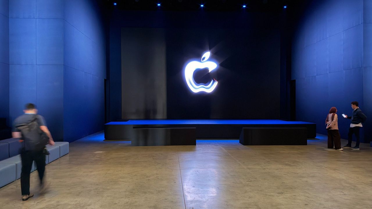 Photos from inside Apple's 'Pro and Tell' event