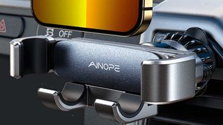 Ainope car mount for iPhone