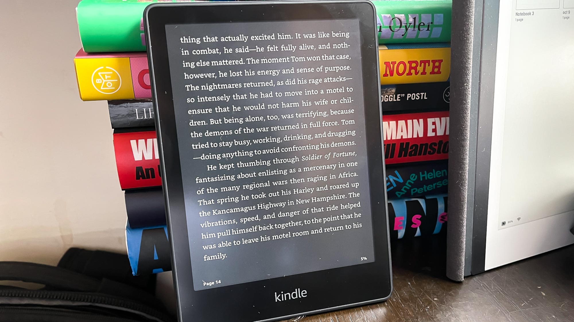 The Kindle Paperwhite 2022 in dark mode
