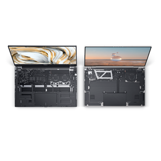 A side by side comparison of internal hardware of the 2021 and 2022 versions of Dell's XPS 13