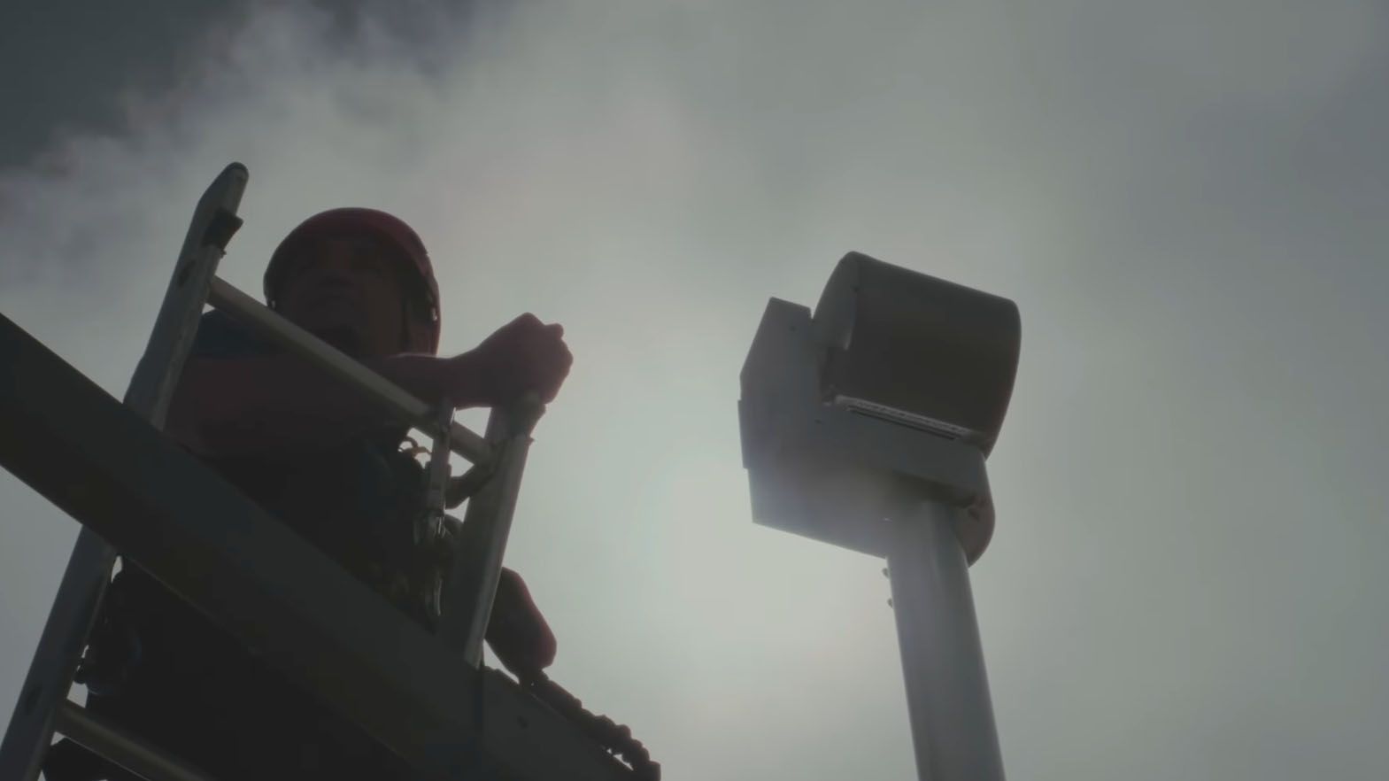 Fujifilm X-T5 Powers Live Mountain Panorama Streams