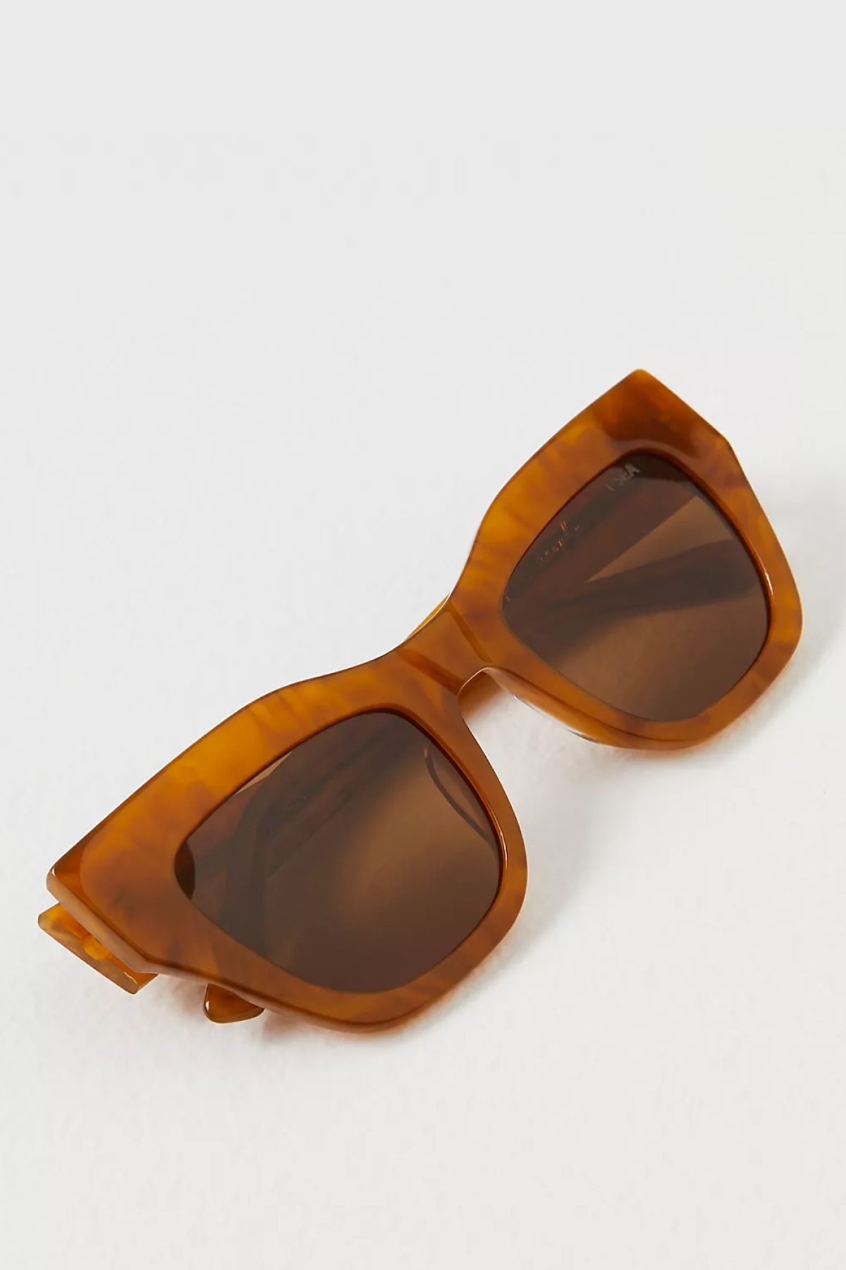 Decker Cat Eye Polarized Sunglasses