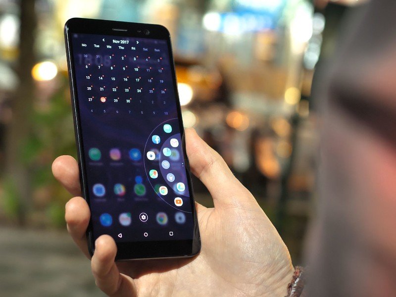 HTC U11+