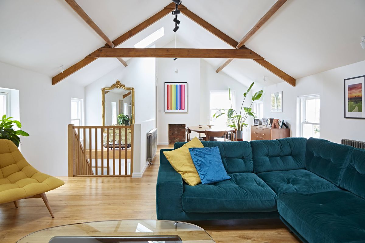 upstairs dining room with vaulted ceiling