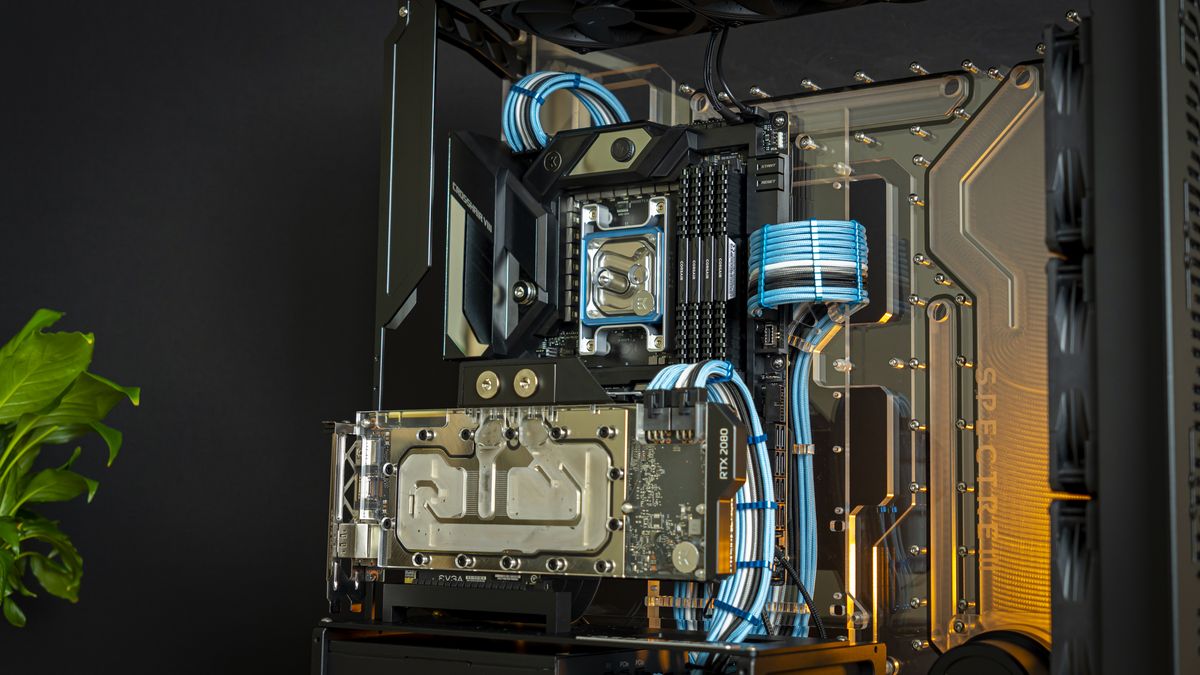 Blue Shift, Spectre III PC Build