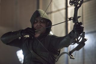 Arrow Oliver Queen bow and arrow green arrow