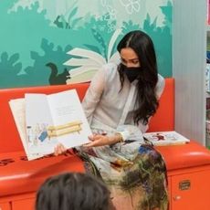 Meghan Markle at Children's Hospital Los Angeles in a spring dress